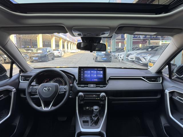Certificated Pre-Owned RAV4 Rongfang 2021 2.0L CVT Two-Wheel Drive Fashion Edition - u22043914