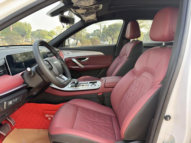 Certificated Pre-Owned Jetour X70 PLUS 2023 1.5T DCT Brave PLUS 5-Seater - u22272874