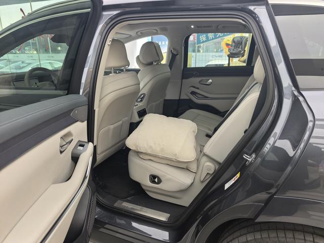 Certificated Pre-Owned BYD Tang L DM 2025 Edition DM-p 175KM Four-wheel Drive Drone Player Edition -u22386766