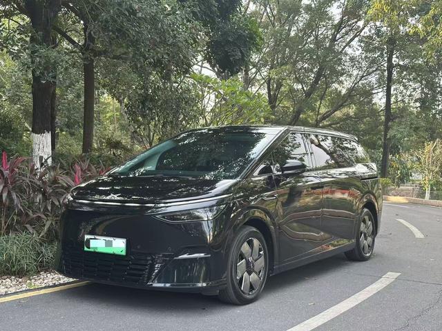 Certificated Pre-Owned XPENG X9 2024 702 Ultra Long Range Pro-u22125947