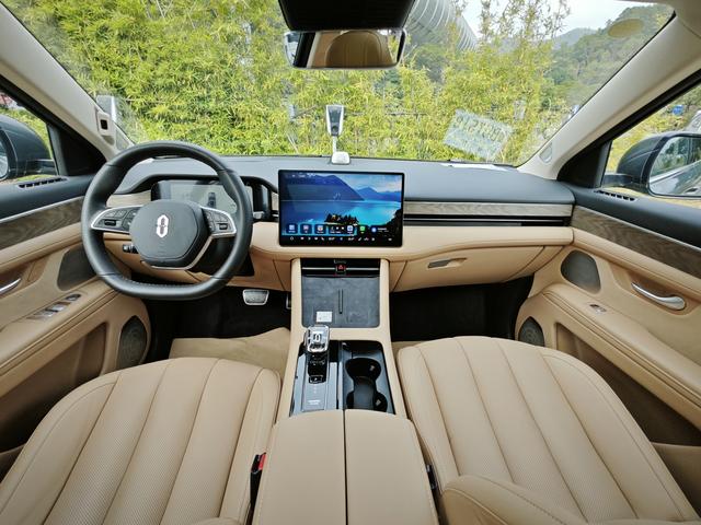 Certificated Pre-Owned Wenjie M7 2022 4WD Luxury Edition -u21905590