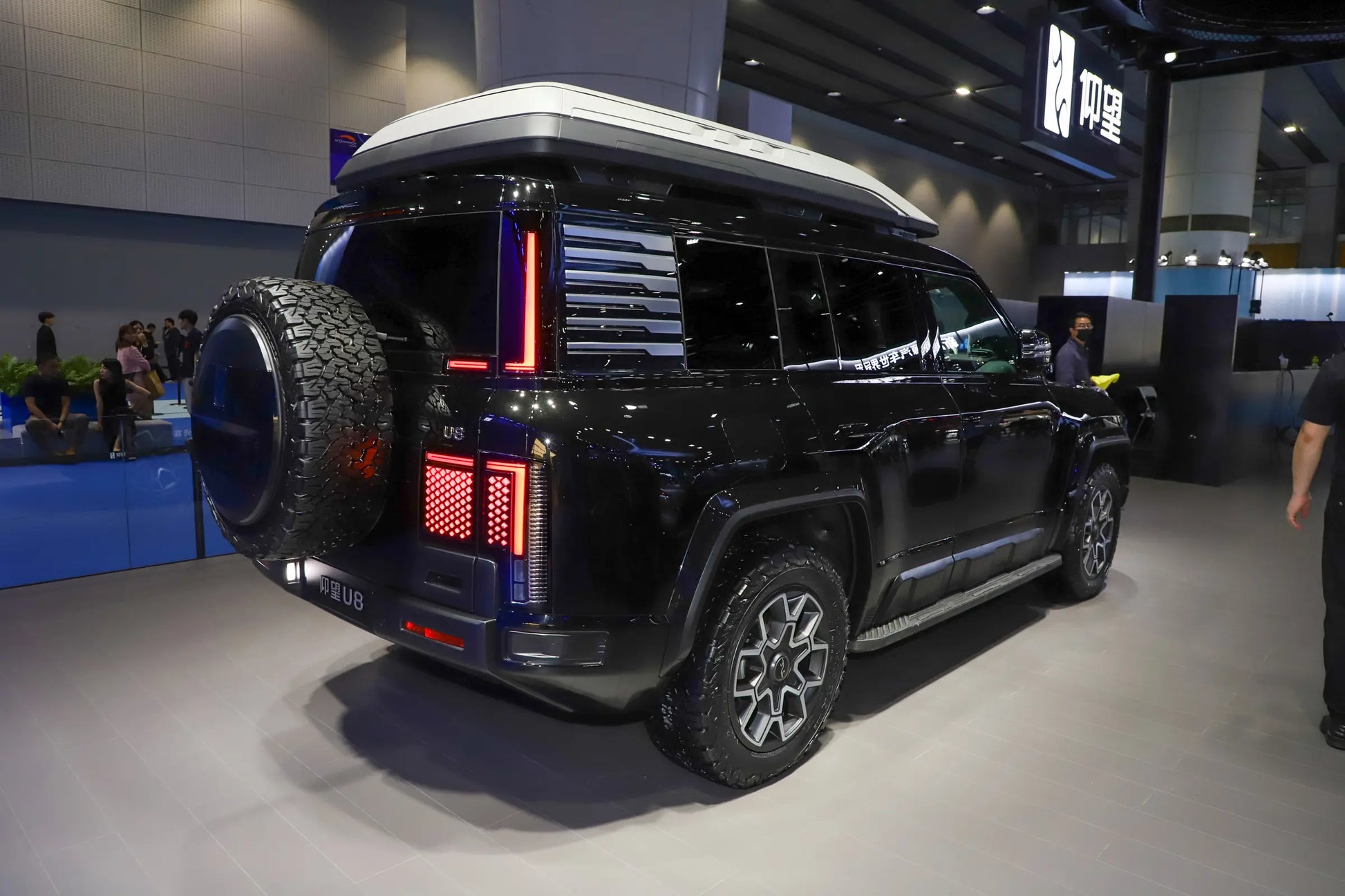 Yangwang U8-Hybrid REEV