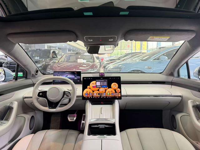 Certificated Pre-Owned Zhijie S7 2025 Max Rear-Wheel Drive Ultra-Long Range Edition -u22060608