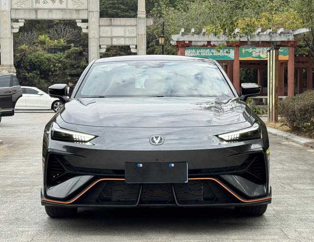 Certificated Pre-Owned Changan UNI-V 2025 Third Generation 2.0T Jingqing Edition - u22260964