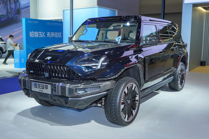 M-Hero 917-Hybrid REEV