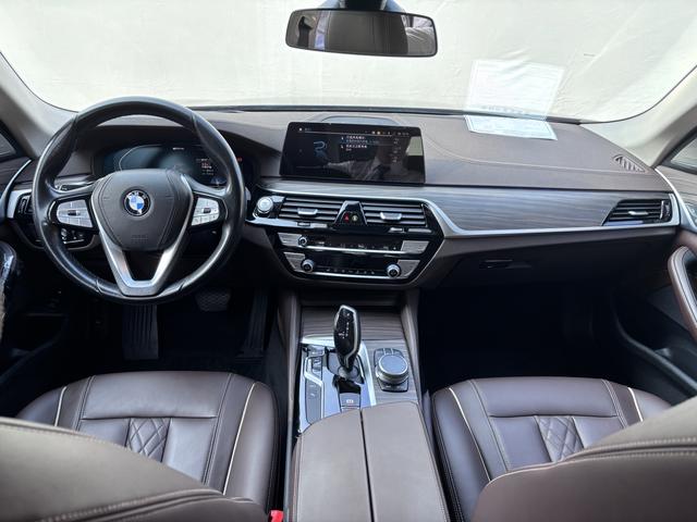 Certificated Pre-Owned BMW 5 Series PHEV 2020 530Le Luxury Package