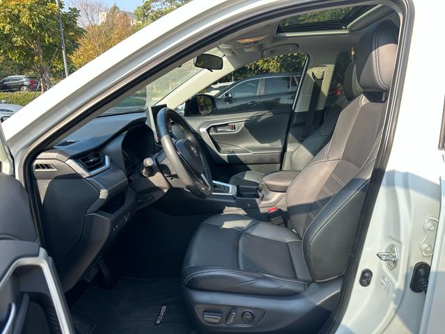 Certificated Pre-Owned GAC Toyota Wildlander 2022 2.0L Two-Wheel Drive Luxury Edition - u22590120
