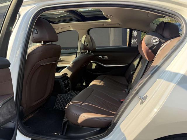 Certificated Pre-Owned BMW i3 2022 eDrive 35 L -u22488218