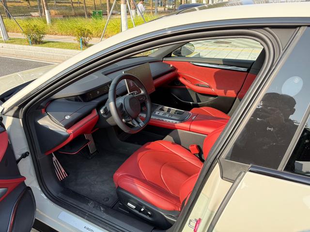 Pre-Owned Xiaomi SU7 2024 Model Rear-Wheel Drive Standard Long-Range Version