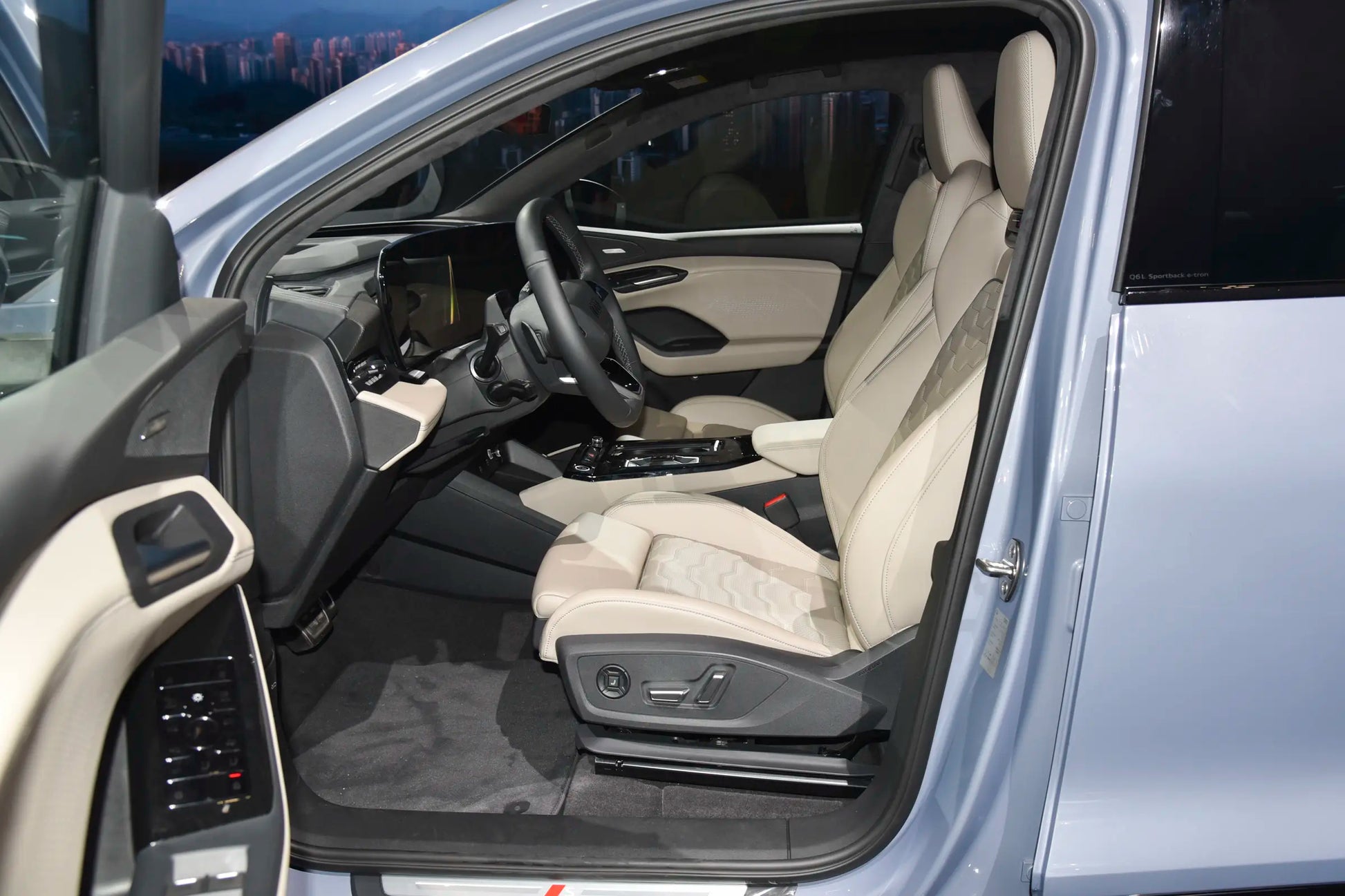 FAW-Audi Q6L Sportback e-tron