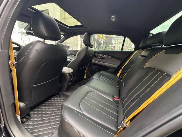 Certificated Pre-Owned Yingbao 2023 270T DCT J16 Edition - u22611952