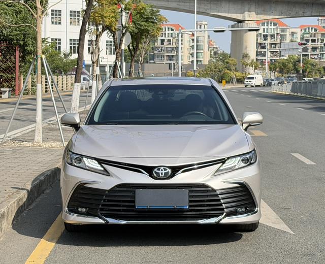Certificated Pre-Owned GAC Toyota Camry 2023 2.0G Luxury Edition - u22696551