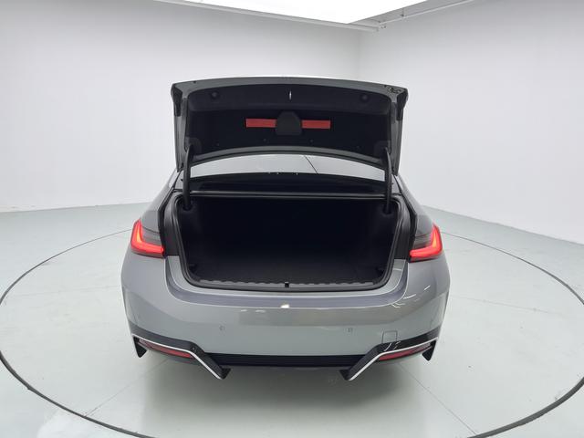 Certificated Pre-Owned BMW i3 2023 eDrive40L Night Edition Package -u21630018