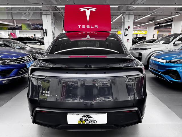 Certificated Pre-Owned Tesla Model Y 2025 Rear-Wheel Drive Version -u22101109