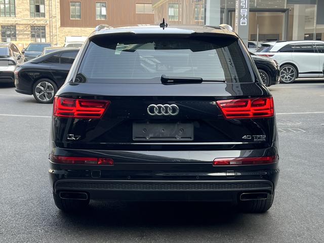 Certificated Pre-Owned Audi Q7 2016 40 TFSI S line Sporty Version - u22568331