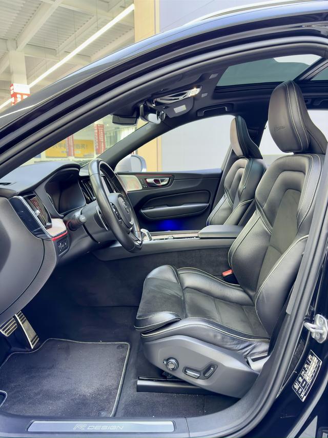 Certificated Pre-Owned Volvo XC60 PHEV 2019 T8 E-Drive Hybrid Inscription Sport Edition, China V Emission Standard