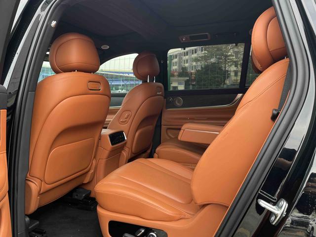 Certificated Pre-Owned Wenjie M9 2024 Extended-Range Ultra Six-Seater Edition -u22103110