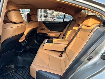 Certificated Pre-Owned Lexus ES 2022 Model 200 Premium Edition - u22695627