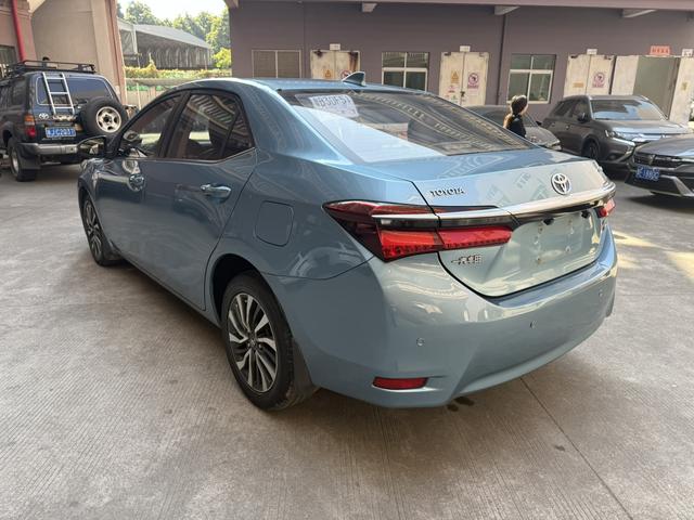 Certificated Pre-Owned GAC Toyota Corolla 2016 Hybrid 1.8L CVT Elite Edition -u22445710