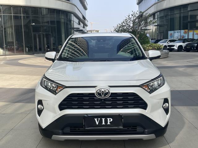 Certificated Pre-Owned RAV4 Rongfang 2021 2.0L CVT Two-Wheel Drive Fashion Plus Edition - u22426315