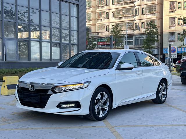 Certificated Pre-Owned Accord 2018 260TURBO Premium Edition National VI - u22407315