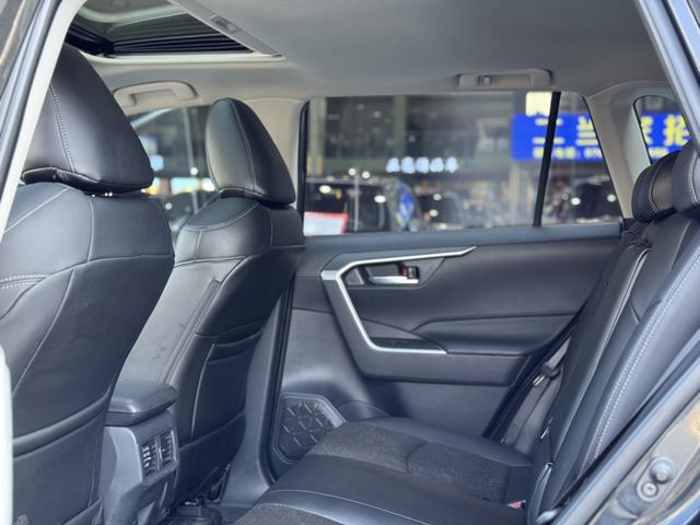 Certificated Pre-Owned RAV4 Rongfang 2021 2.0L CVT Two-Wheel Drive Fashion Edition - u22043914