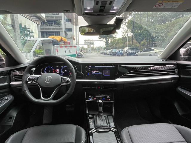Certificated Pre-Owned Volkswagen Passat 2024 Outstanding Edition 380TSI Starry Dragon Glory Edition - u22556370