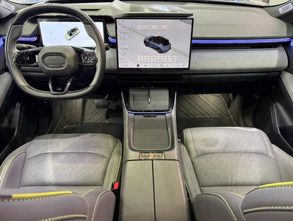 Certificated Pre-Owned Lynk & Co 08 EM-P 2025 220 4WD Performance Halo -u21520909