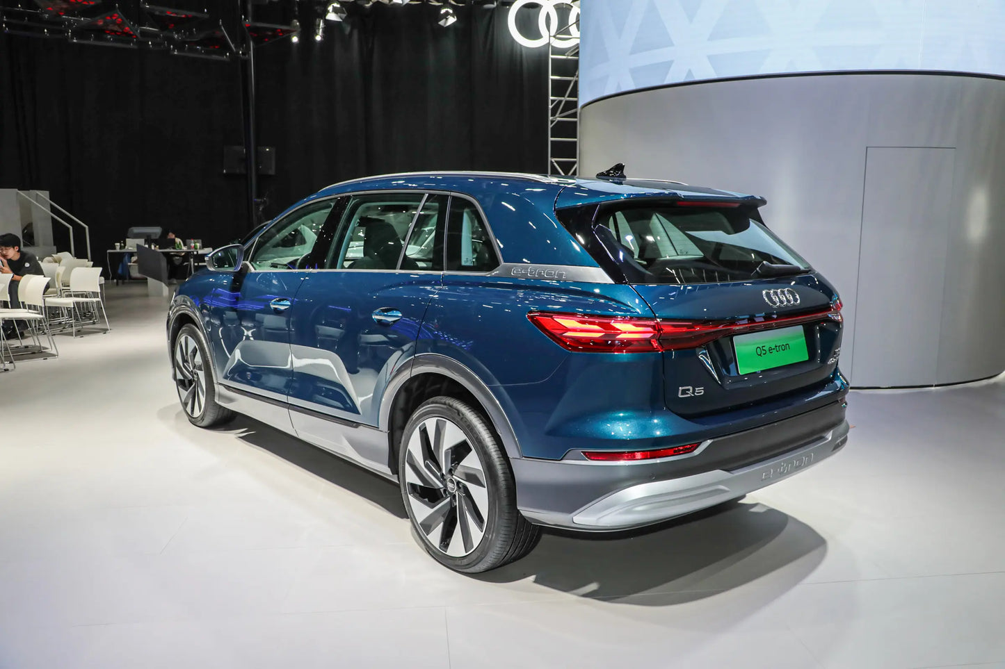 SAIC Audi Q5 e-tron