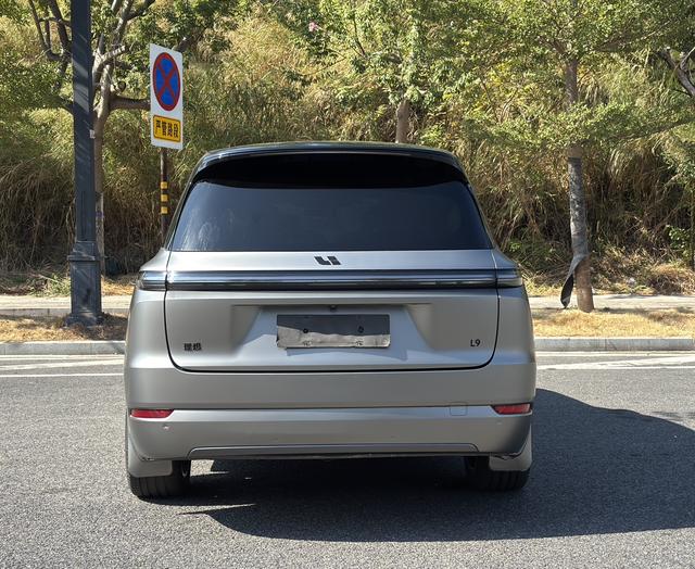 Certificated Pre-Owned Li Auto L9 2022 Max Edition -u22090267