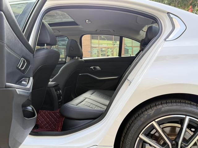 Certificated Pre-Owned BMW 3 Series 2020 325i M Sport Package - u22623829