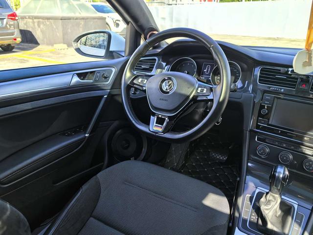 Certificated Used FAW-Volkswagen Golf 2018 1.6L Automatic Comfort Edition - u22066851