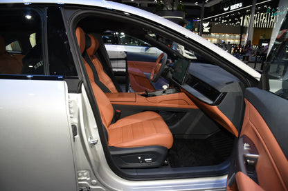 Dongfeng eπ007-Hybrid REEV