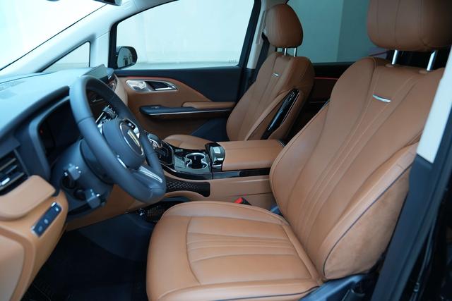 Certificated Pre-Owned Hongqi HQ9 PHEV 2024 4WD Luxury Edition -u22105974