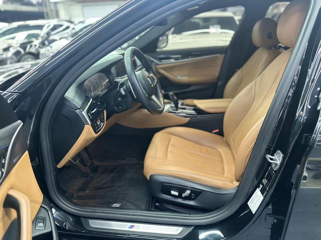 Certificated Pre-Owned BMW 5 Series 2019 530Li Leading Model M Sport Package - u22641080