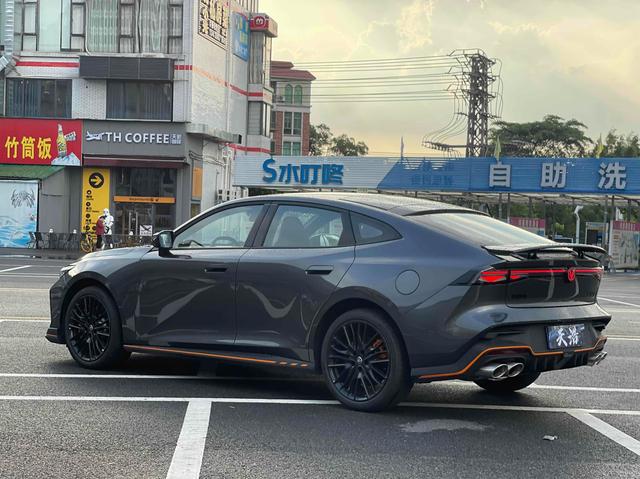 Certificated Pre-Owned Changan UNI-V 2025 Third Generation 2.0T Dynamic Edition - u21948467