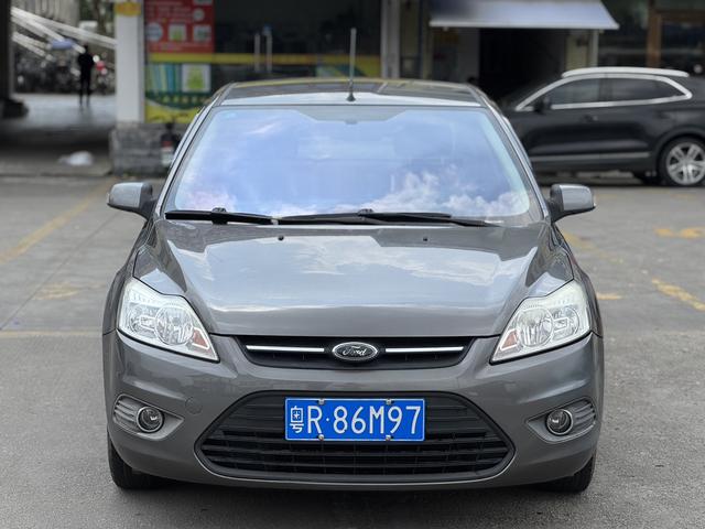 Certificated Pre-Owned Ford Focus 2013 Classic Sedan 1.8L Automatic Base Model - u20034774