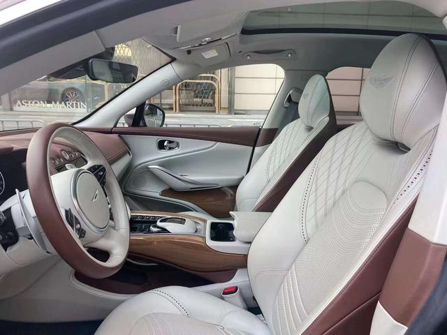 Certificated Pre-Owned Aston Martin DBX 2022 4.0T V8 - u11276252