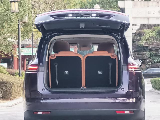 Certificated Pre-Owned Leapmotor C16 2024 Extended-Range 200 Lidar Edition -u22096434