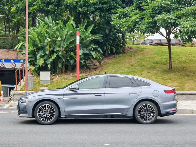 Certificated Pre-Owned BYD Han DM 2020 DM Four-wheel Drive Performance Edition Luxury Model -u21682925