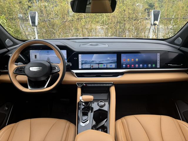 Certificated Pre-Owned Geely Xingyue L Extended-Range Electric Version 2022 1.5T DHT Extended-Range Electric Flagship Edition -u22534336