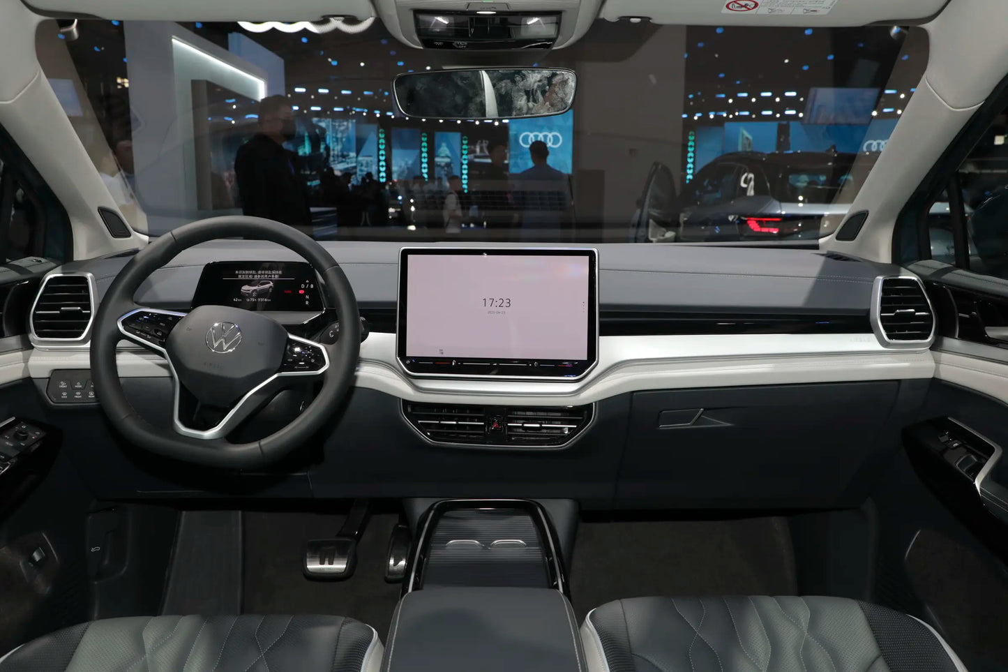 FAW-Volkswagen ID.6 CROZZ