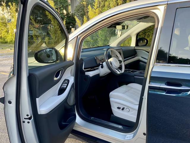 Certificated Pre-Owned VOYAH Dreamer PHEV 2025 4WD Flagship Qiankun Edition -u21667522