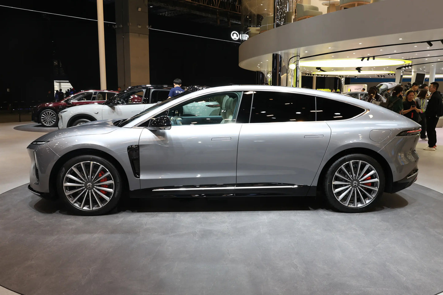 NIO ET9
