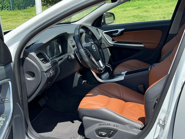 Certificated Pre-Owned Volvo V60 2015 T5 Inscription Edition - u6796615
