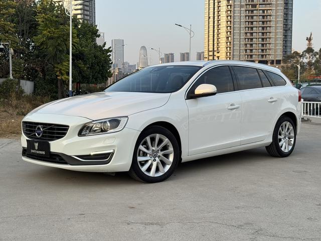 Certificated Pre-Owned Volvo V60 2016 T5 Inscription Lite - u22698066