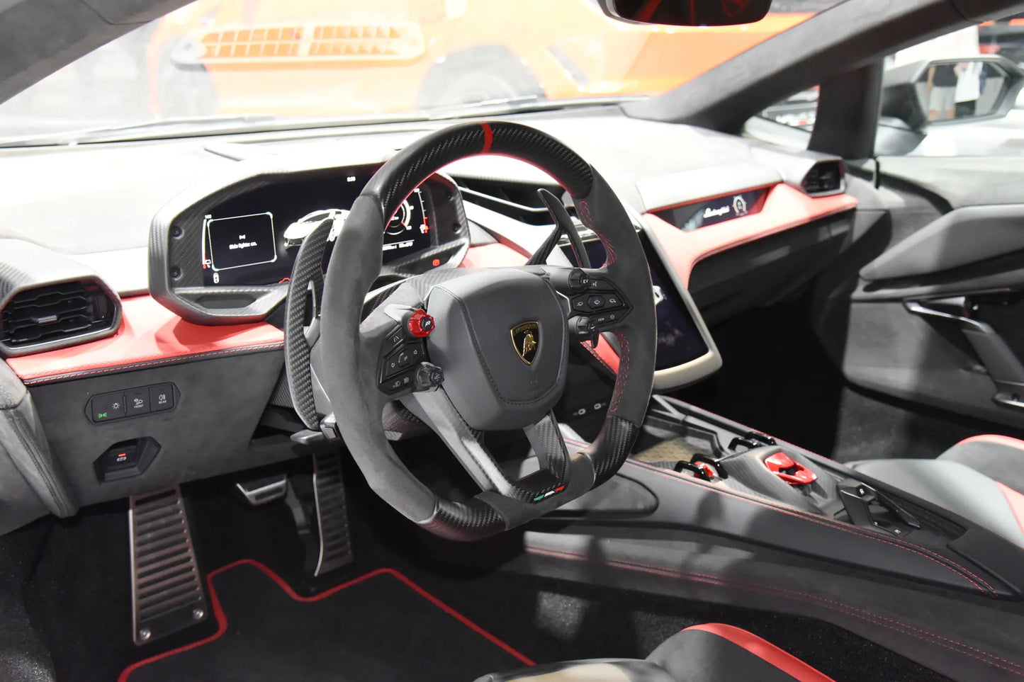 Lamborghini Revuelto -Hybrid PHEV