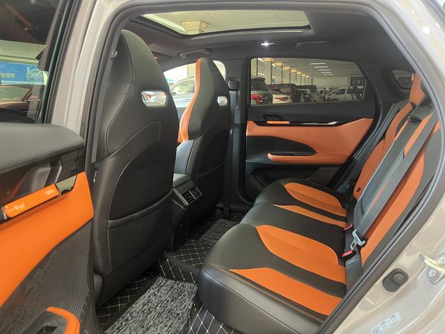 Certificated Pre-Owned Changan UNI-V 2025 1.5T 500Bar High-Energy Sport Edition - u22414863