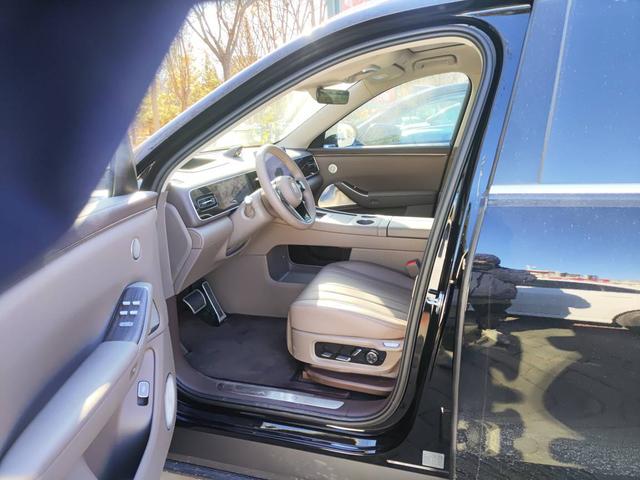 Pre-Owned AITO M7 2026 Extended Range Ultra 5-Seat 4WD Edition