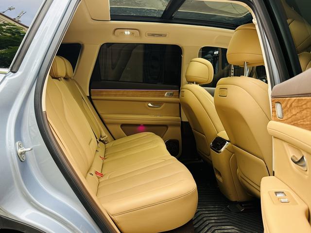 Pre - Owned 2024 AITO M7 Plus Five - seat Rear - wheel Drive Edition